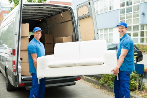 Man and van moving service for homes in Kennington