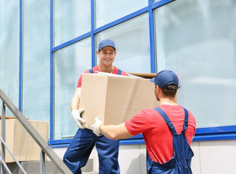 Careful moving support for flats and houses in Kennington