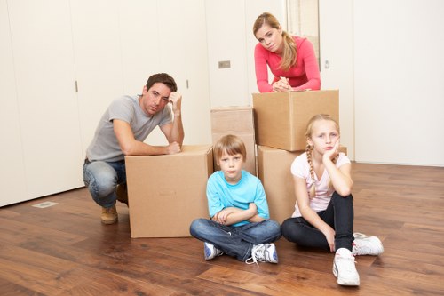 Preparation checklist and packing for a moving truck in Kennington
