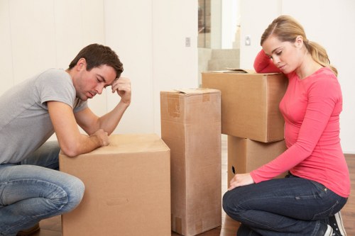 Office and residential moving van support in Kennington
