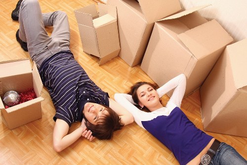 Packing and transport support for office equipment